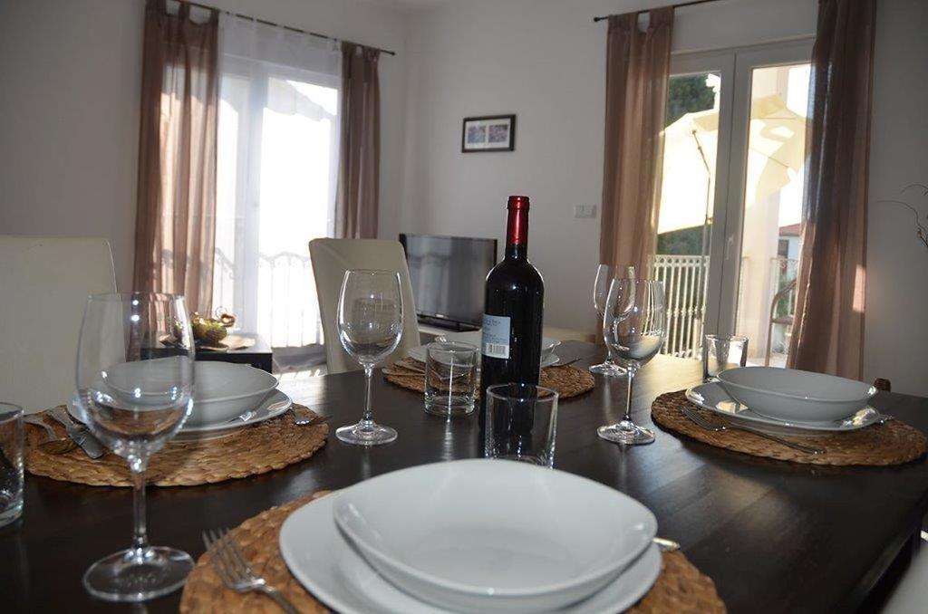 Apartments Villa Marina Vodice Habitación foto